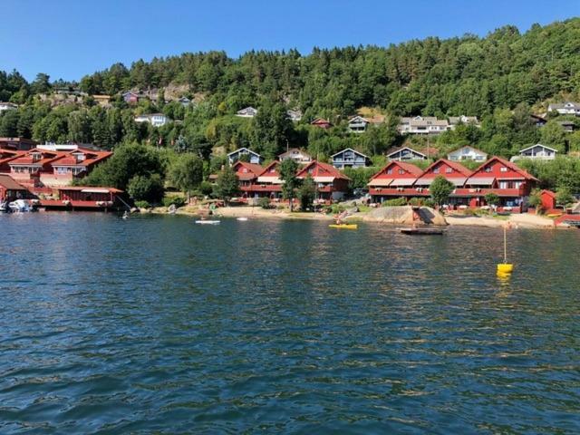 Apartament Mones Feriesenter Mandal Zewnętrze zdjęcie